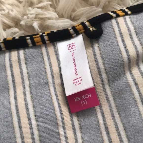 💕No Boundaries Blouse💕 - Picture 2 of 2